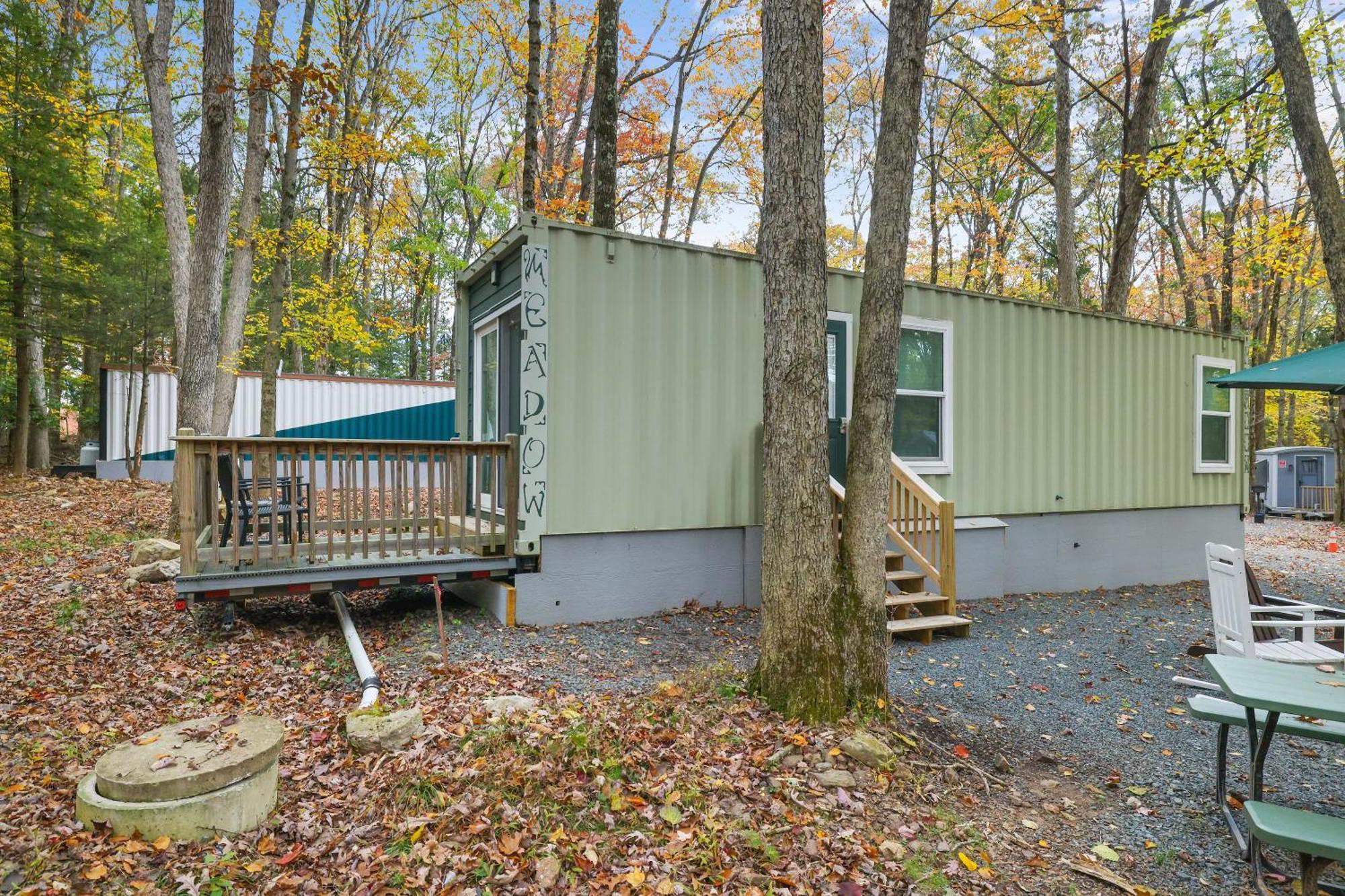Camptel Poconos Lodging Albrightsville ภายนอก รูปภาพ