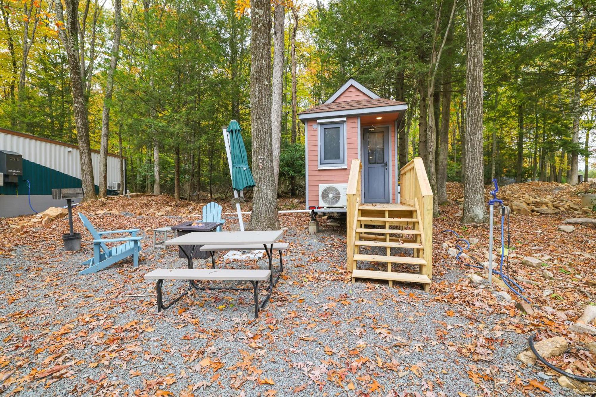 Camptel Poconos Lodging Albrightsville ภายนอก รูปภาพ